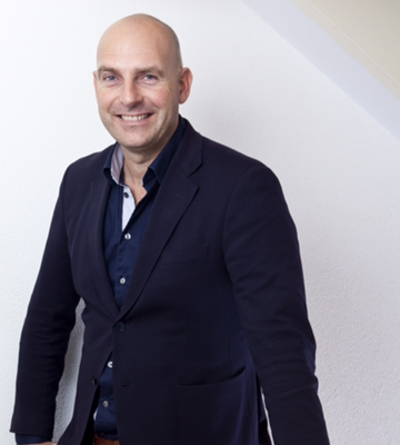 <strong>Ernst van Vredendaal</strong><br>Van Vredendaal Advies